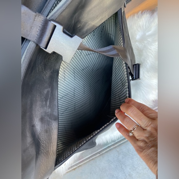 Ghurka Black Travel Bag for Stylish Journeys - Picture 10 of 16